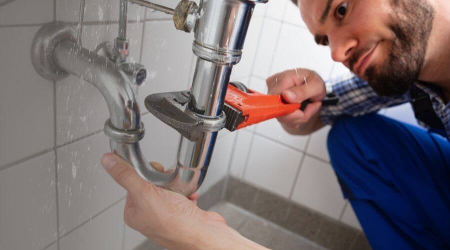 Local tankless water heater installation in Lizton, IN